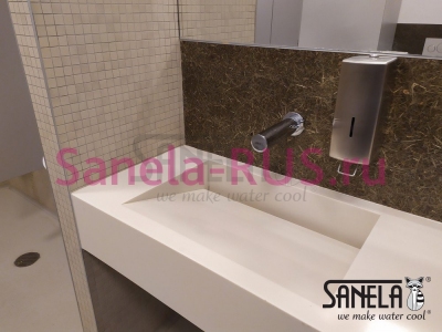 Настенный бесконтактный смеситель SLU 42K арт: 03420 Sanela Чехия (фото, схема)