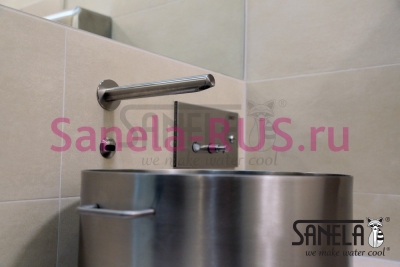 Настенный бесконтактный кран SLU 39 арт: 03390 Sanela Чехия (фото, схема)